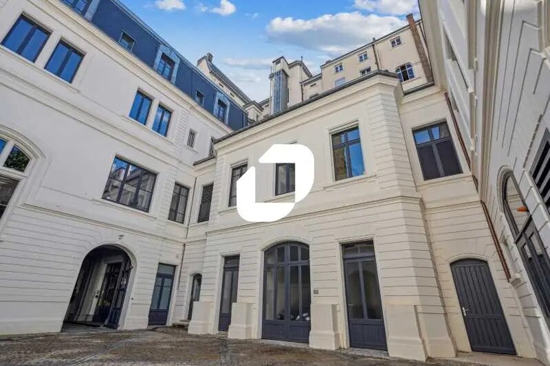 Bureau dans Lyon à louer - Photo de l’immeuble – Image 1 sur 16