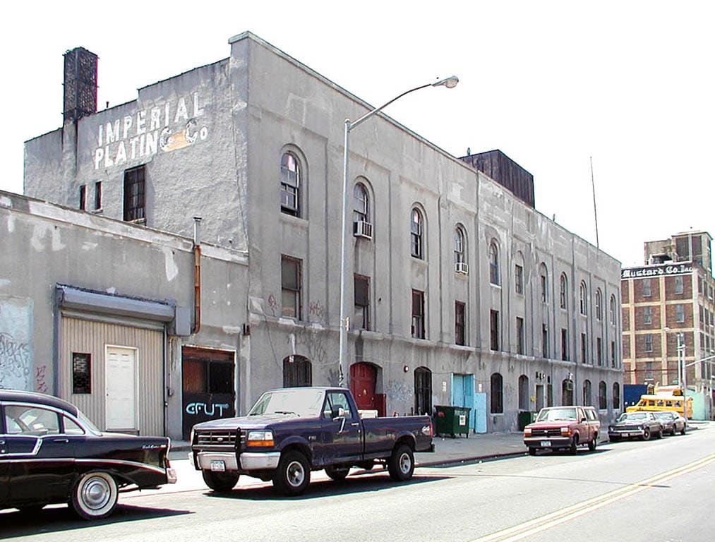 100 Metropolitan Ave, Brooklyn, NY à louer Photo principale– Image 1 sur 7