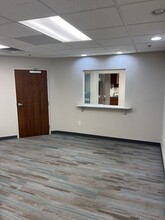 18077 River Rd, Noblesville, IN à louer Photo de l’immeuble– Image 2 sur 6