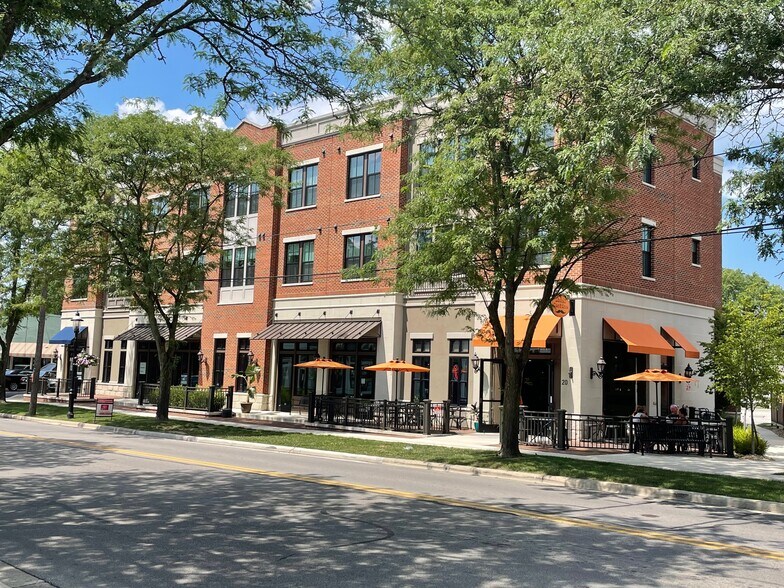 18 W Waterloo St, Canal Winchester, OH à louer - Photo principale – Image 1 sur 12