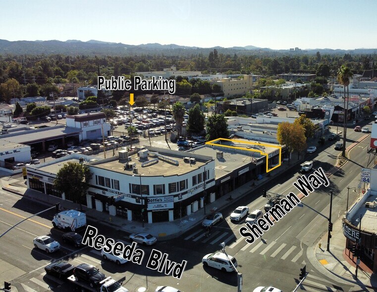 18512-18514 Sherman Way, Reseda, CA à louer - Photo de l’immeuble – Image 2 sur 12