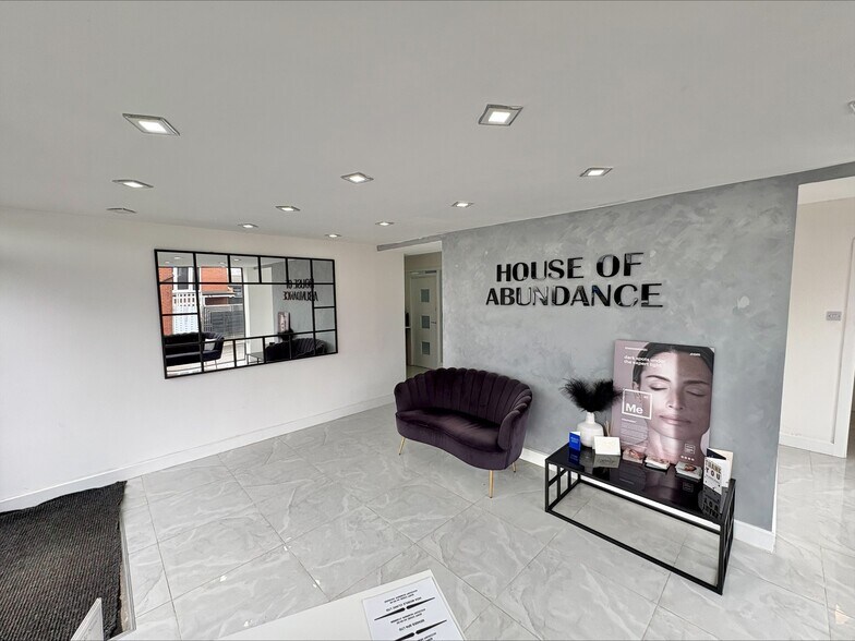 34 Huddersfield Rd, Oldham à vendre - Photo intérieure – Image 2 sur 6