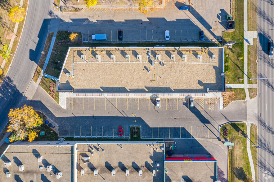 410 St Albert Trail, St. Albert, AB à louer - Aérien – Image 3 sur 3
