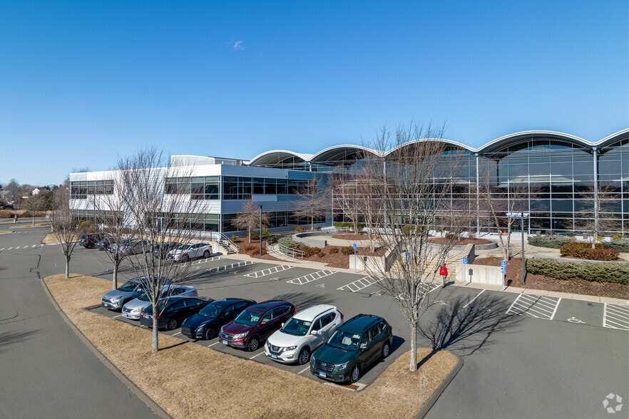 108 Leigus Rd, Wallingford, CT à louer - Photo intérieure – Image 3 sur 26