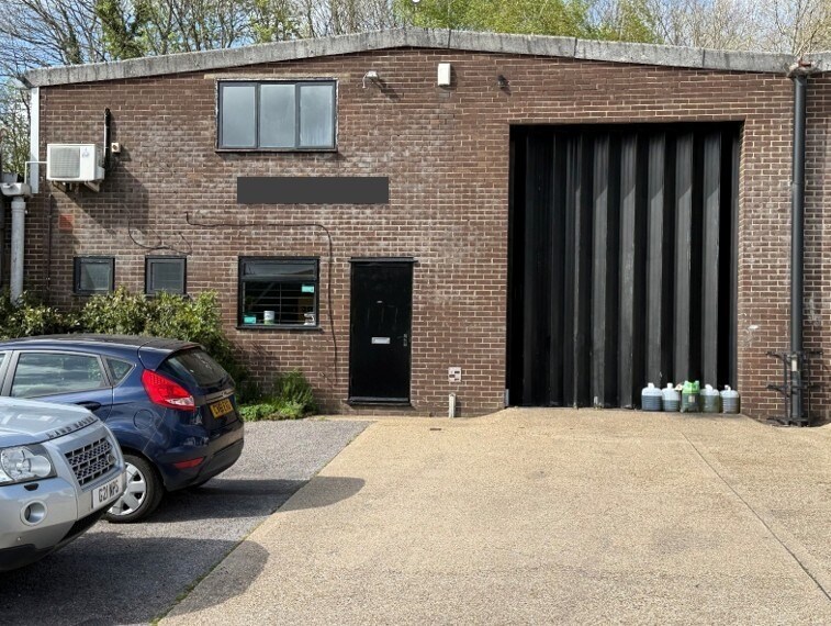 Unit 11 Station Rd, Pulborough à louer Photo de l’immeuble– Image 1 sur 3