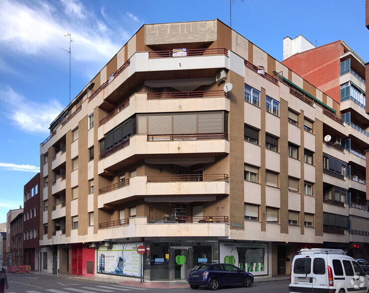 Immeuble residentiel dans Guadalajara, Guadalajara à vendre - Photo de l’immeuble – Image 2 sur 2