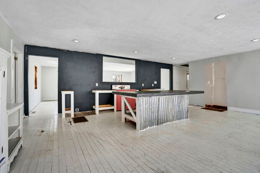 12117 Highway 221, Woodruff, SC à vendre - Photo de l’immeuble – Image 3 sur 65