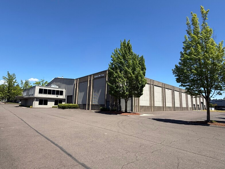 14344 SW 72nd Ave, Tigard, OR à louer - Photo de l’immeuble – Image 1 sur 6