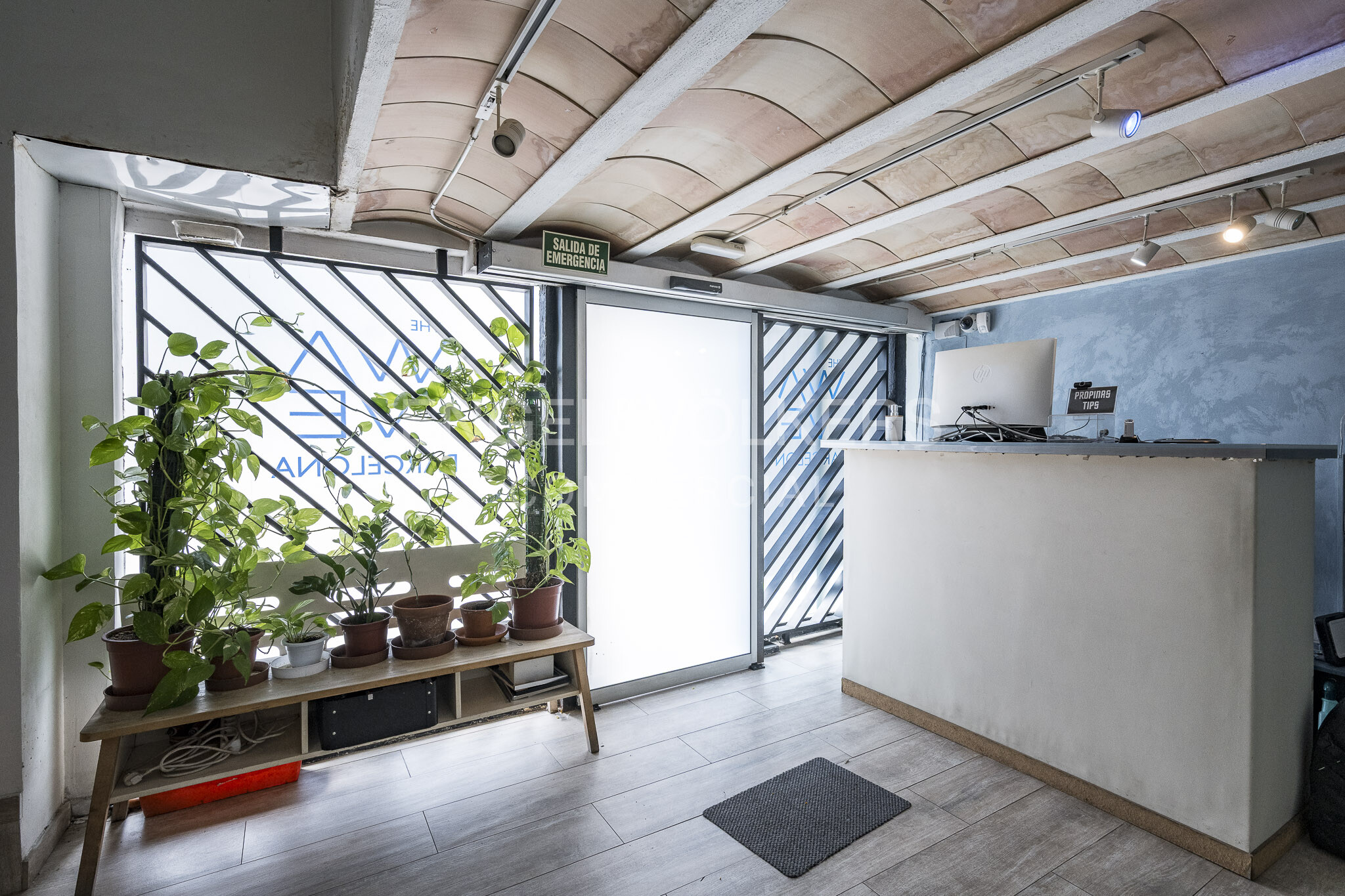 Immeuble residentiel dans Barcelone, Barcelona à vendre Photo intérieure– Image 1 sur 2