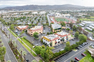 818 Magnolia Ave, Corona, CA - Vue aérienne  vue de carte