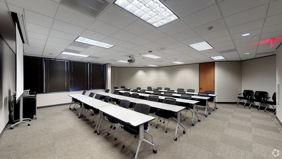 2500 Fondren Rd, Houston, TX à louer - Numérisation 3D Matterport – Image 2 sur 21