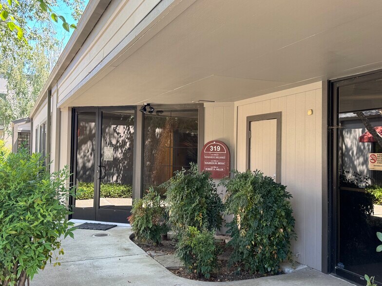 319 Lennon Ln, Walnut Creek, CA à vendre - Photo de l’immeuble – Image 3 sur 15