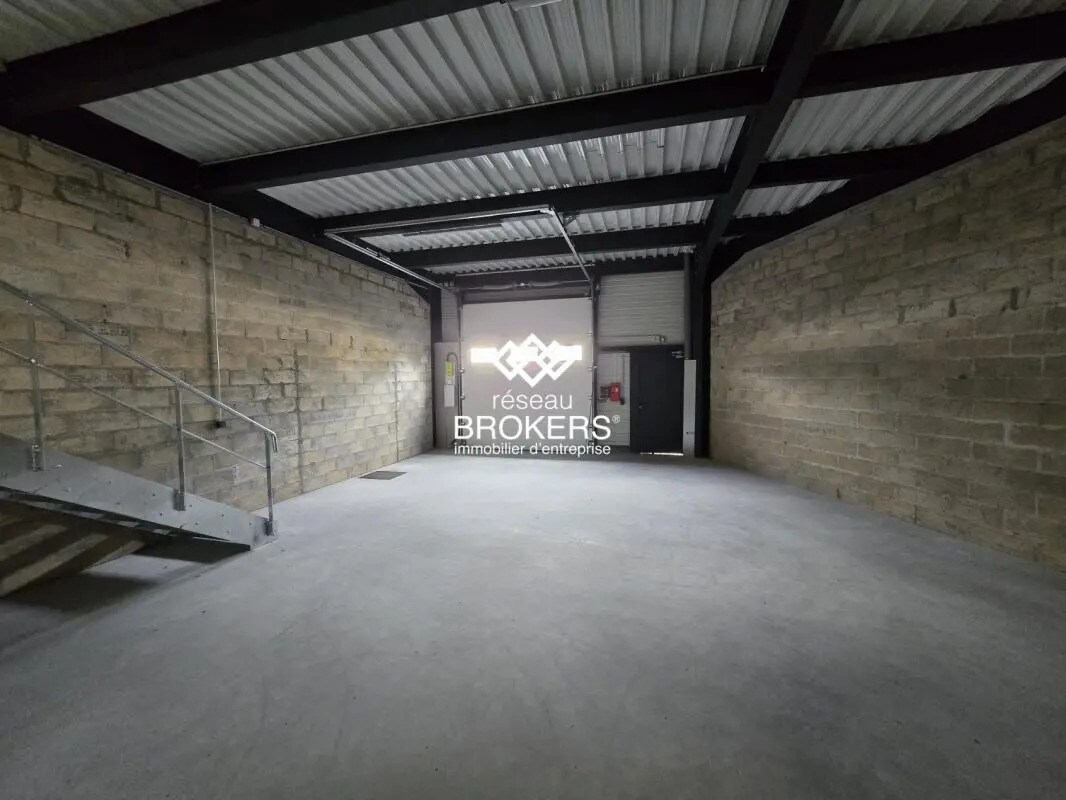 Industriel/Logistique dans Épinay-sur-Seine à louer Photo de l’immeuble– Image 1 sur 6