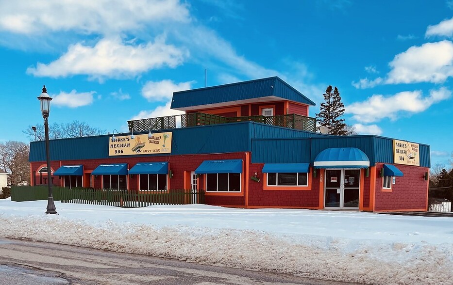 106 Nicolet st, Mackinaw City, MI à louer - Photo principale – Image 1 sur 1