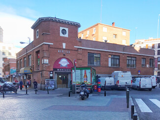 Plus de détails pour Plaza de los Mostenses, 1, Madrid - Local commercial à louer