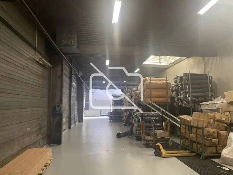 Local d’activités dans Gonesse à louer - Photo de l’immeuble – Image 1 sur 10