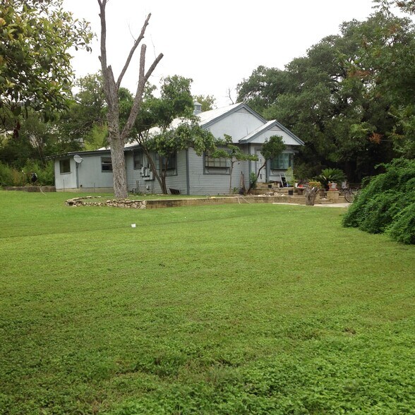 9506 Perrin Beitel Rd, San Antonio, TX à louer - Photo de l’immeuble – Image 2 sur 22