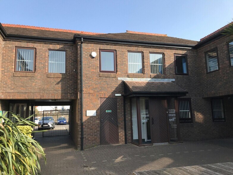 256 Cowbridge Rd E, Cardiff à vendre - Photo de l’immeuble – Image 1 sur 7