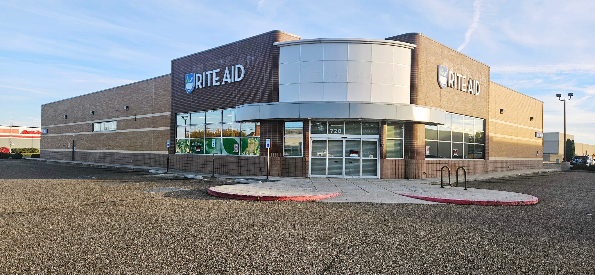 728 SW 4th Ave, Ontario, OR à vendre Photo principale– Image 1 sur 11