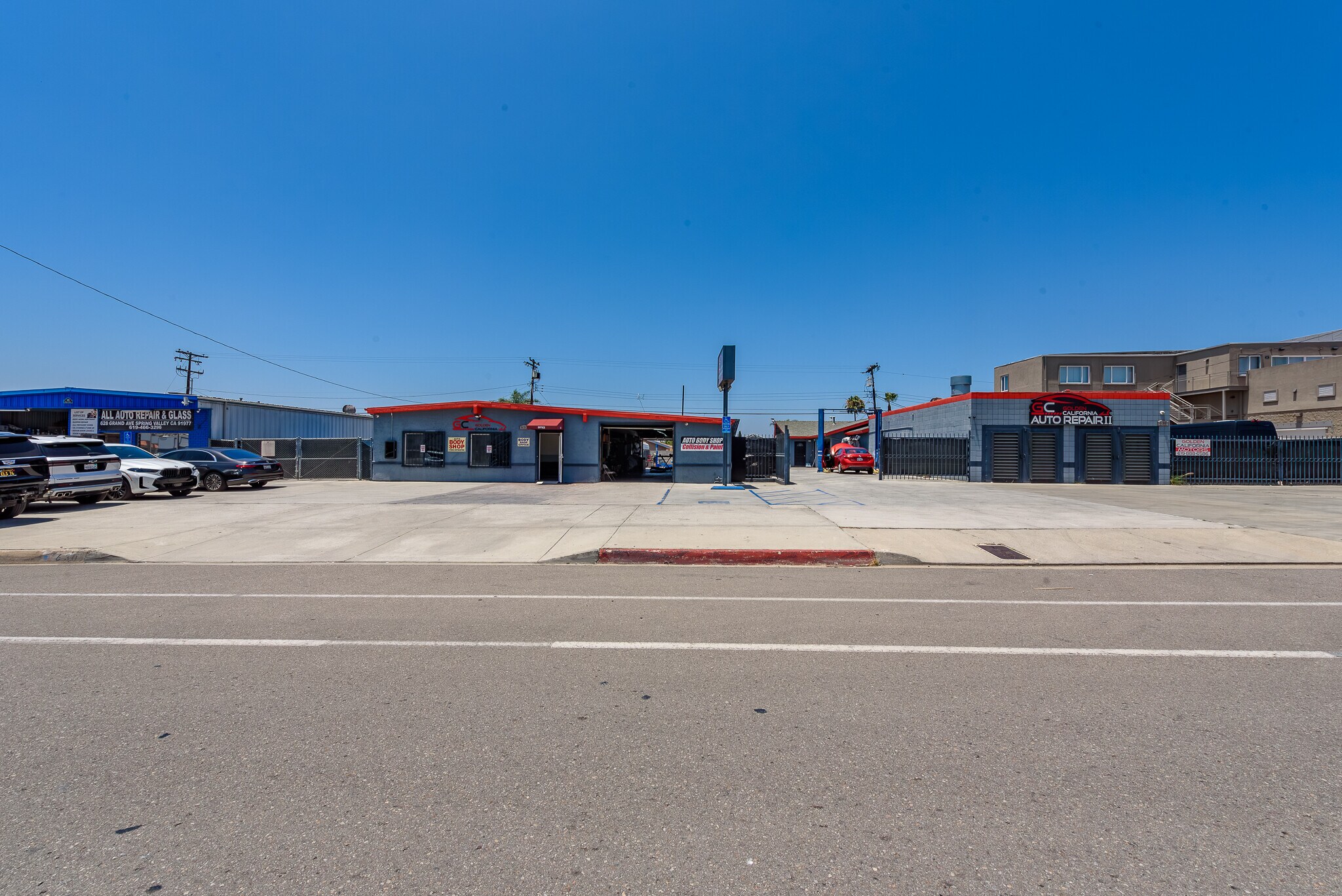 630 Grand Ave, Spring Valley, CA à vendre Photo de l’immeuble– Image 1 sur 20