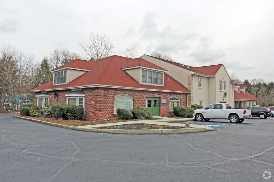 163 N Rt 130, Bordentown, NJ à louer - Photo principale – Image 2 sur 14