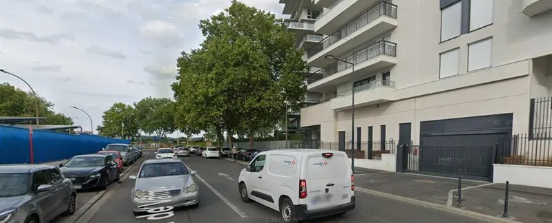 Local commercial dans Colombes à louer - Photo de l’immeuble – Image 3 sur 5