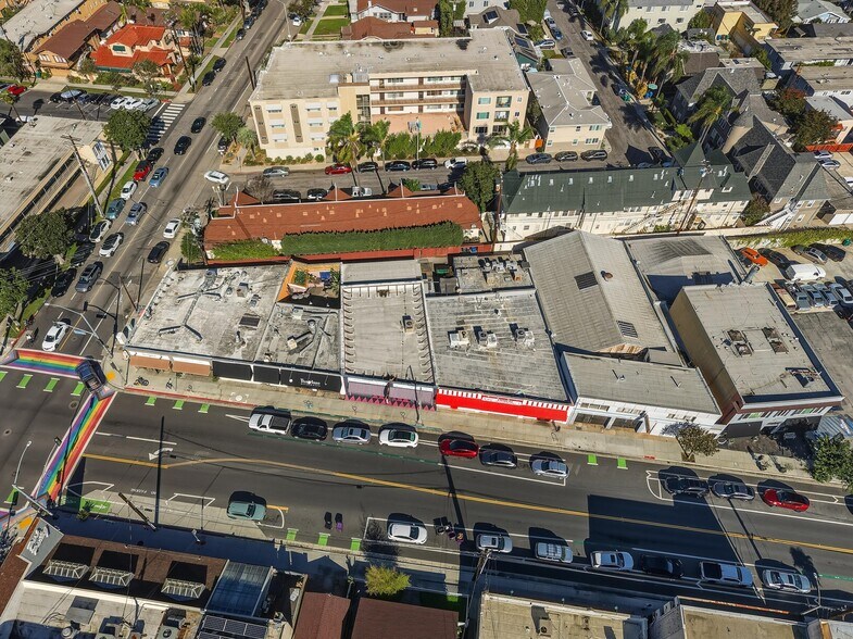 2121 E Broadway, Long Beach, CA à vendre - Photo de l’immeuble – Image 3 sur 7