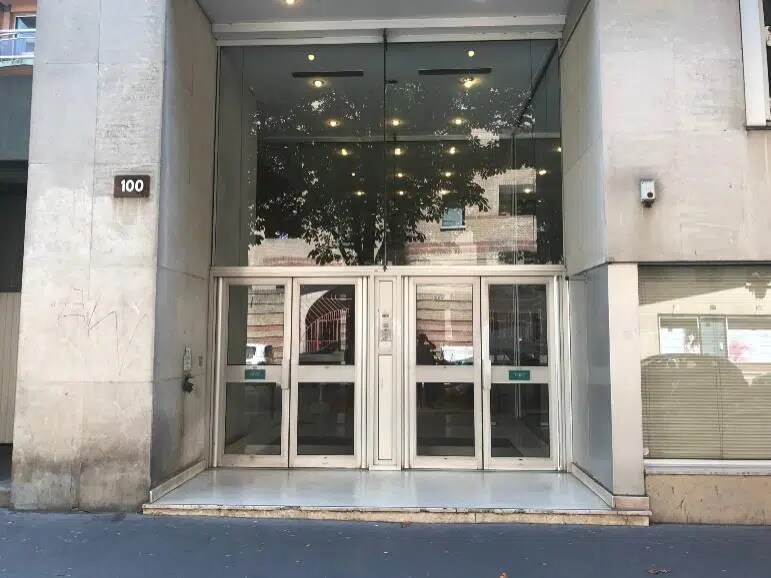 Bureau dans Paris à louer - Hall d’entrée – Image 1 sur 6