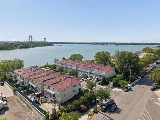 Plus de détails pour INVESTMENT- Zerega Ave – Logement à vendre, Bronx, NY