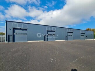 Plus de détails pour Local d'activités à louer