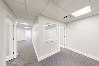 2501 E Commercial Blvd, Fort Lauderdale, FL à louer Numérisation 3D Matterport– Image 1 sur 5