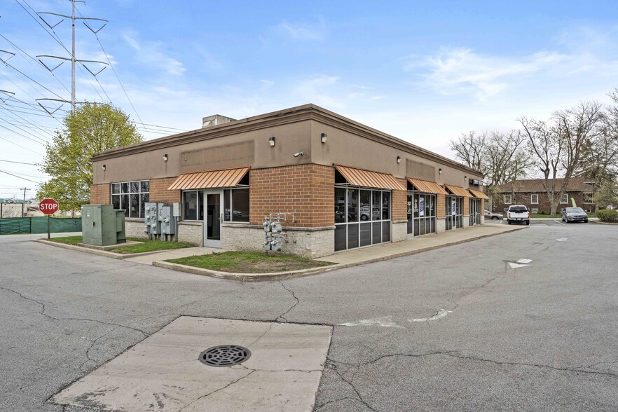 2427-2443 Ridge Rd, Highland, IN à louer - Photo de l’immeuble – Image 2 sur 21
