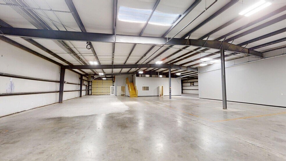 450 John C Watts Dr, Nicholasville, KY à louer - Photo de l’immeuble – Image 3 sur 20