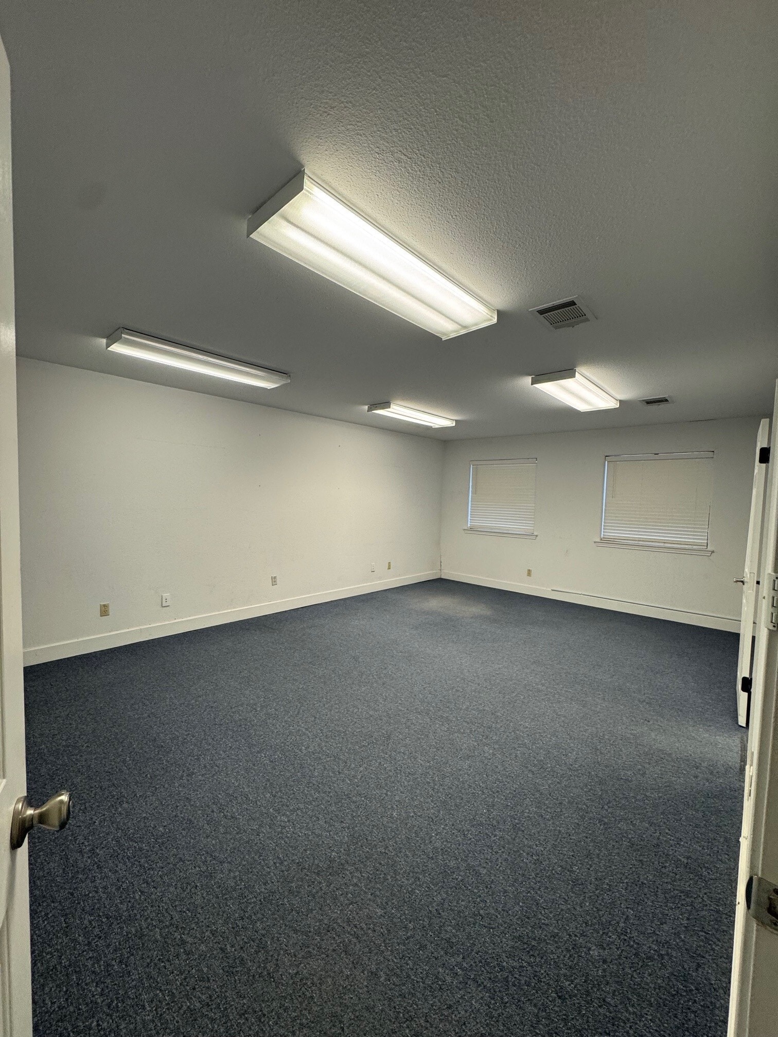 2019 Clovis R Barker Rd, San Marcos, TX à louer Photo intérieure– Image 1 sur 4