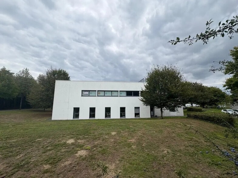Bureau dans Saint-Herblain à louer - Photo de l’immeuble – Image 2 sur 23