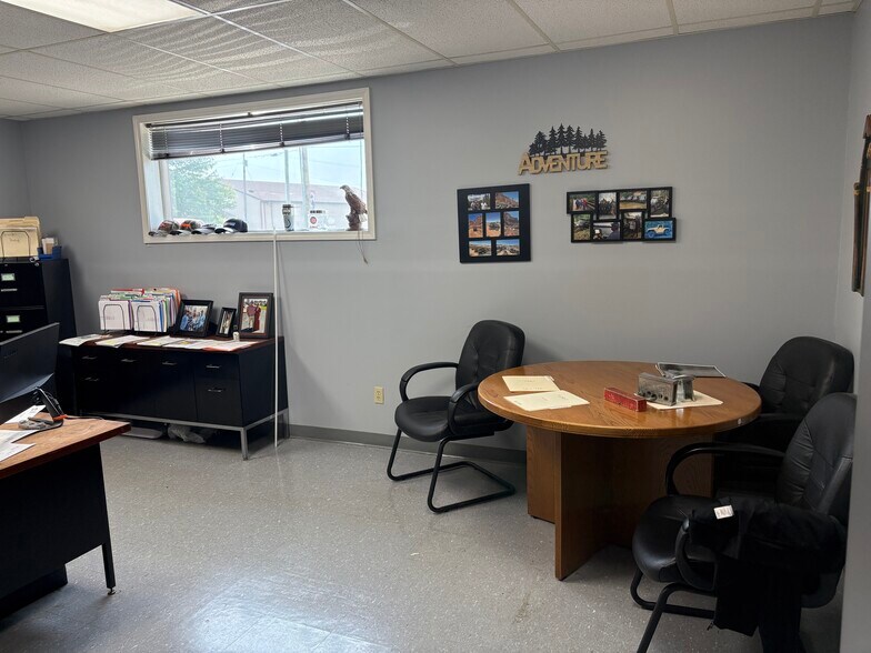 2420 W Shoaff Rd, Huntertown, IN à vendre - Photo de l’immeuble – Image 3 sur 13