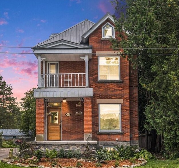 1820 Farwel St, Ottawa, ON à vendre - Photo principale – Image 1 sur 1