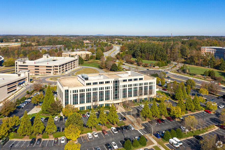 6340 Sugarloaf Pky, Duluth, GA à louer - Aérien – Image 2 sur 13