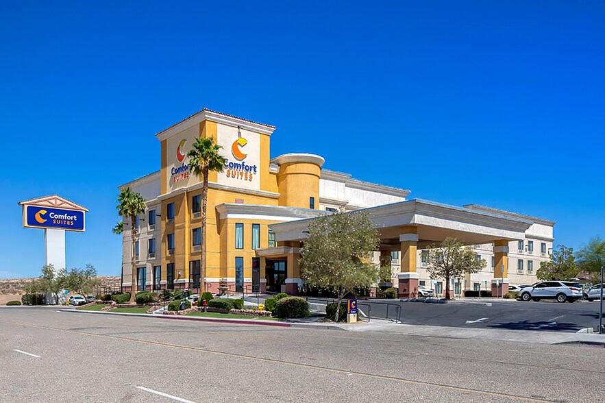 2571 Fisher Blvd, Barstow, CA à vendre - Photo de l’immeuble – Image 1 sur 9