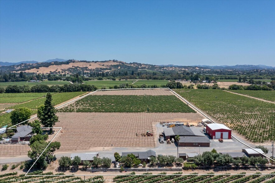 1558 Magnolia Dr, Healdsburg, CA à vendre - Aérien – Image 3 sur 30