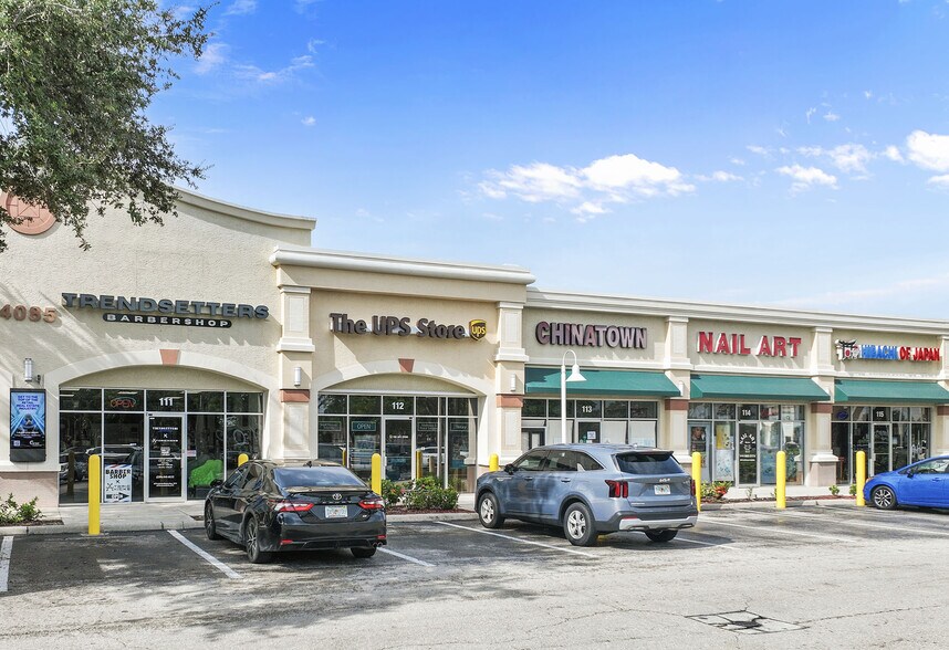 4085 Hancock Bridge Pkwy, North Fort Myers, FL à louer - Photo principale – Image 1 sur 2