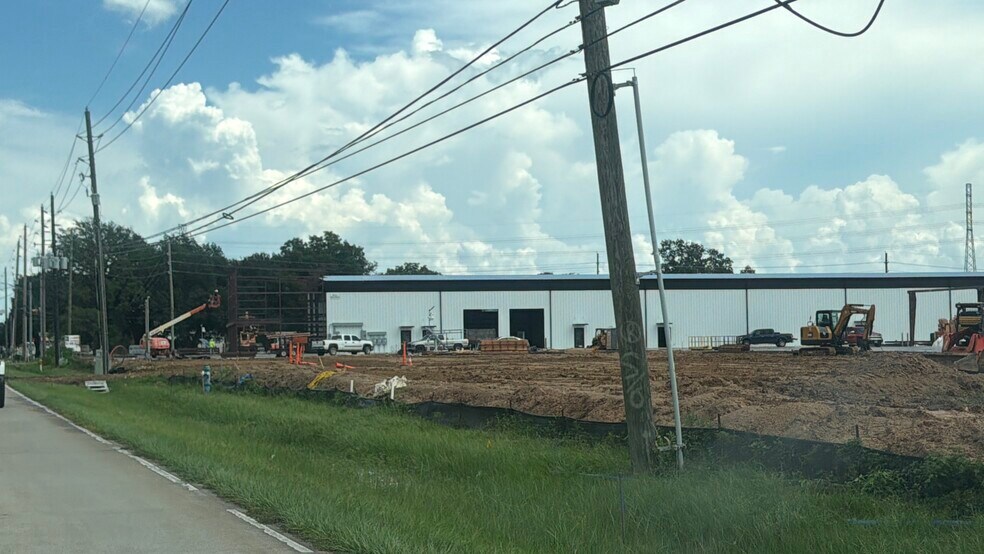 5111 Spring Stuebner Rd, Spring, TX à louer - Photo de l’immeuble – Image 2 sur 25