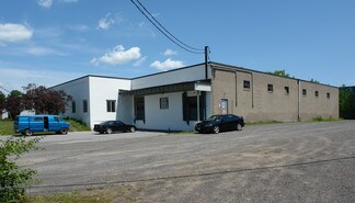 Plus de détails pour 127 Falso Dr, Mattydale, NY - Industriel/Logistique à vendre