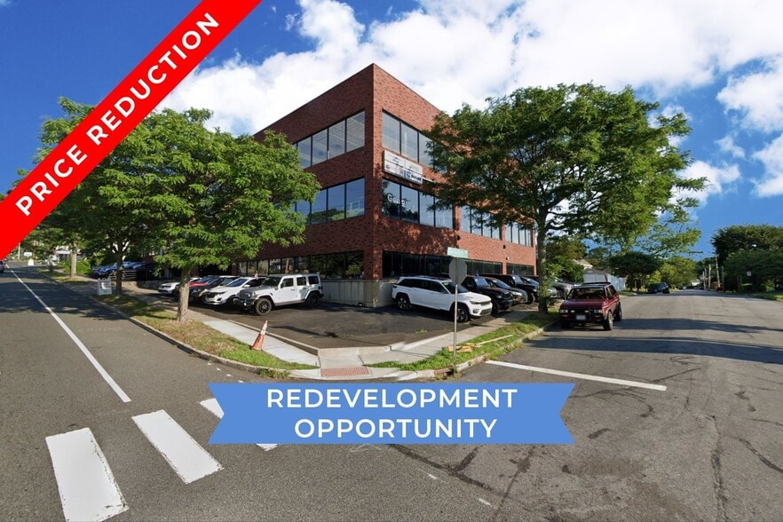 430 Tunxis Hill Rd, Fairfield, CT à vendre - Photo de l’immeuble – Image 1 sur 14