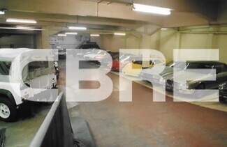 Plus de détails pour Local d'activités à louer