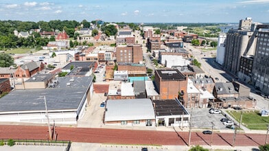 309 Wall St, Alton, IL à louer Photo intérieure– Image 1 sur 35