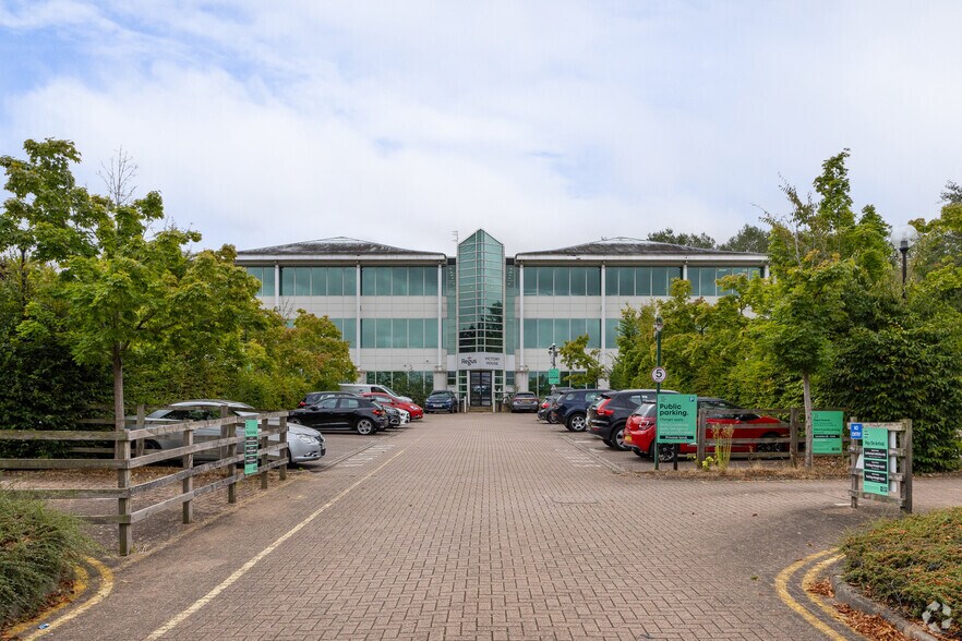 400 Pavilion Dr, Northampton à louer - Photo principale – Image 3 sur 4