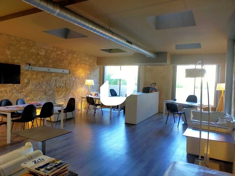 Local commercial dans Bordeaux à vendre - Photo intérieure – Image 1 sur 8