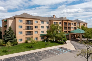 Plus de détails pour 3555 Centerpoint Pky, Pontiac, MI - Hôtellerie à vendre