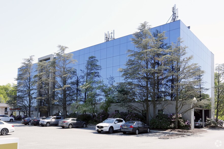 1501 Hamburg Tpke, Wayne, NJ à louer - Photo de l’immeuble – Image 1 sur 11